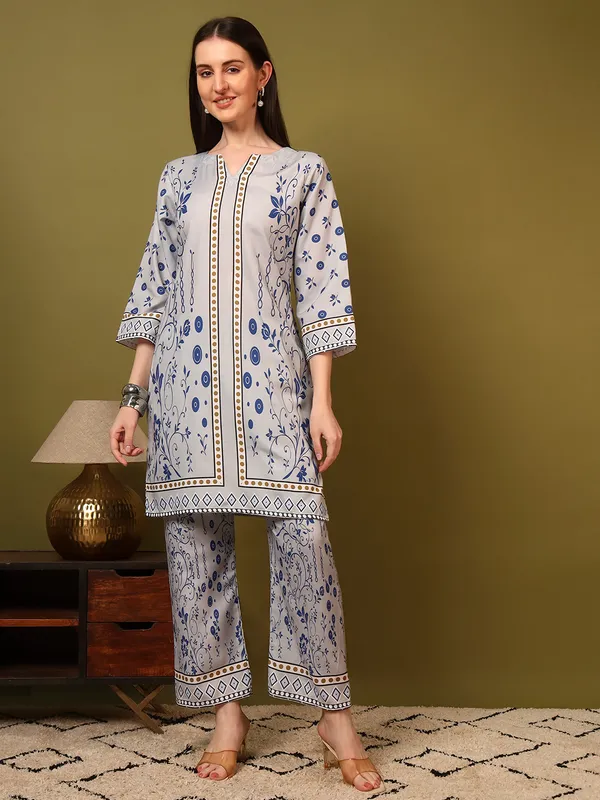 Grey_Rayon_Slub_Digital_Print_Co_Ord_Set_For_Women