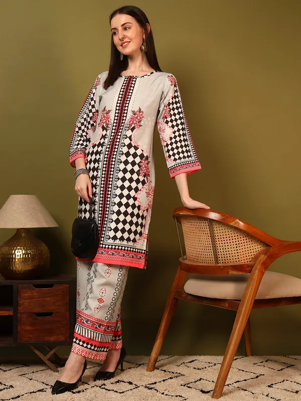 Mint_Green_Rayon_Slub_Digital_Print_Co_Ord_Set_For_Women