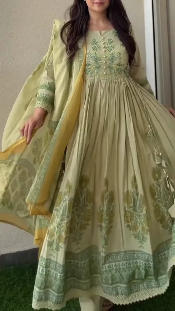 Anarkali_Kurta_set_with_Pant_&Dupatta