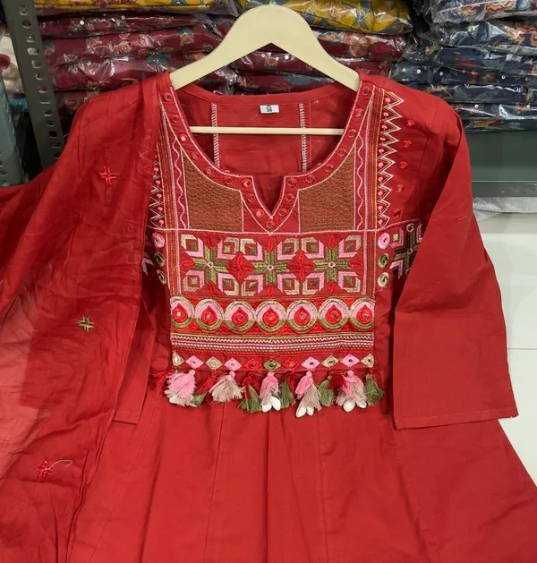 MAROON_Cotton_Suit_With_pretty_embroidery_work_on_yoke_and_embroidery_work_on_Pure_Mul_Cotton_dupatta__
