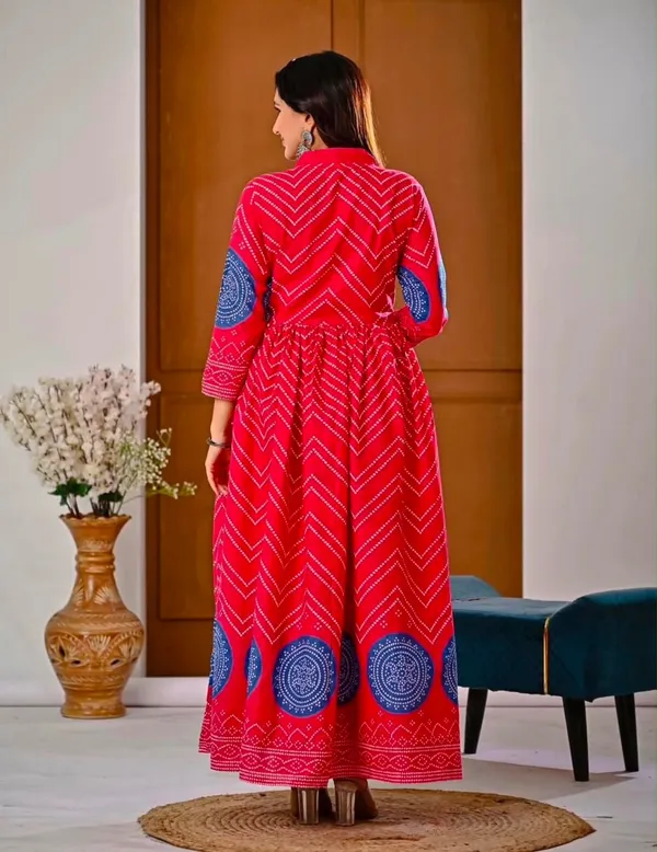 Pink_Bandej_Print_Kurta_Set_with_Handwork_On_Yoke_with_Stylish_Dori_and_Mul_Mul_dupatta