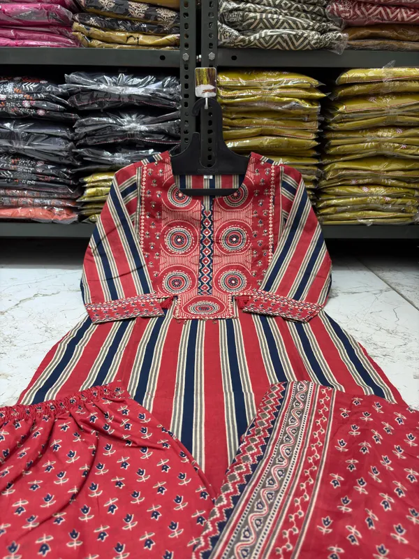 Multicolour_Printed_Suit_with_Katha_and_Elegant_Mirror_Work