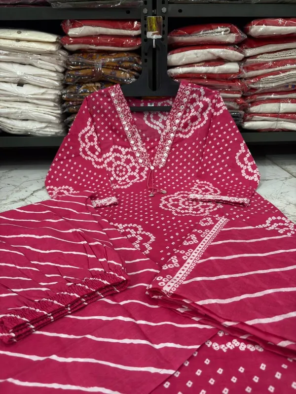 Pink_Bandhej_Kurta_and_Lehriya_Bottom_Embroidery_lace_on_Neck_line_and_sleeves_with_Mul_Dupatta