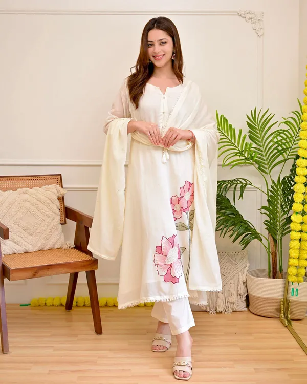 Women_Trendy_Cotton_Cream_Embriodred_Kurta_With_Pant_and_Dupatta