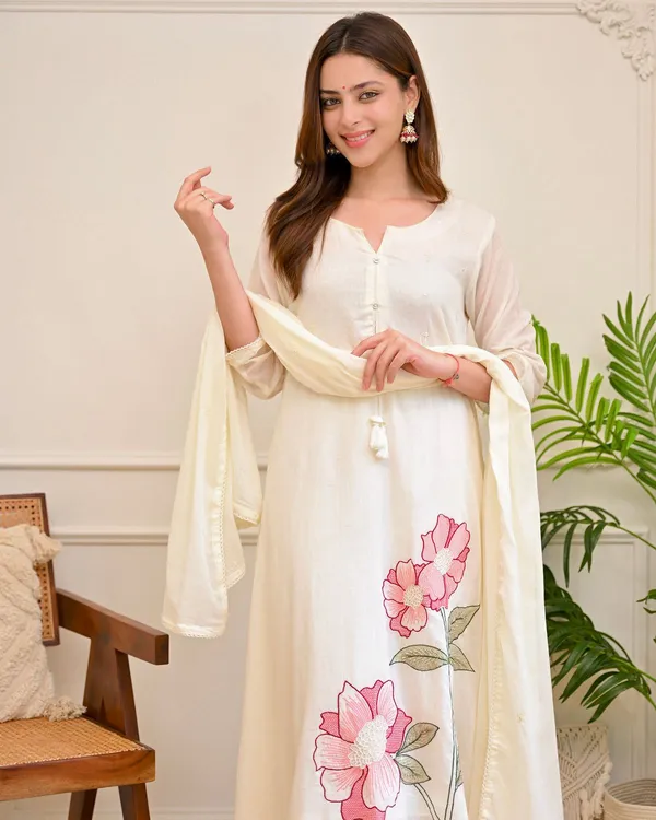 Women_Trendy_Cotton_Cream_Embriodred_Kurta_With_Pant_and_Dupatta