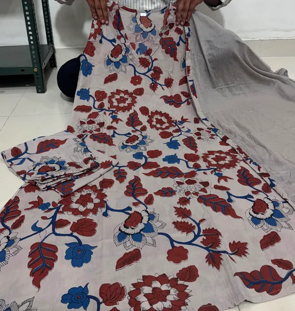 Women_Trendy_Cotton_Grey_Printed_Kurta_With_Pant_and_Dupatta