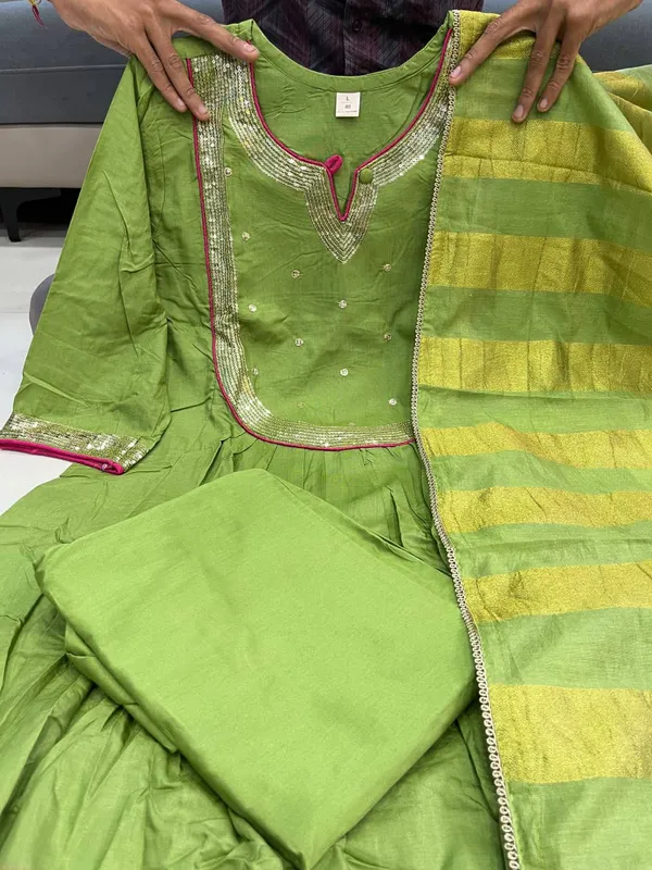 Green_Pure_Mal_chanderi_Kurta_Set_with_embroidery_sequence_on_Neck_with_paired_Matching_Pants_and_Banarsi_Jacquard_Dupatta