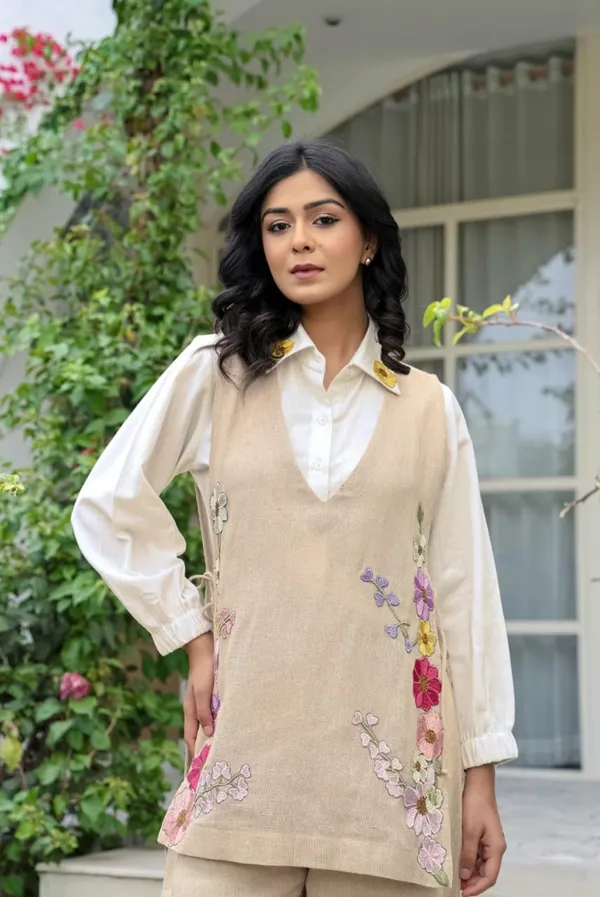 Women_Trendy_Cotton_Brown_Embriodred_Kurta_With_Pant_and_Dupatta