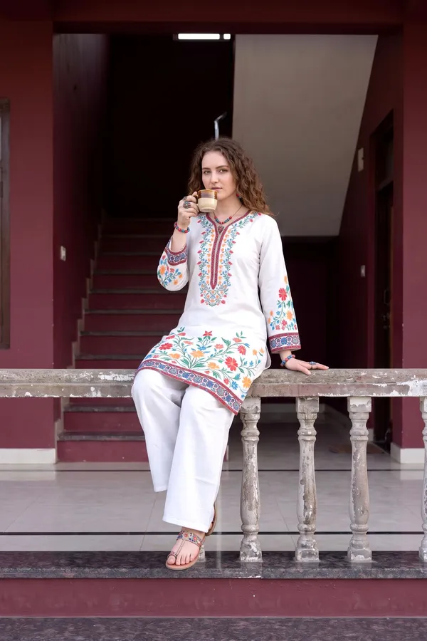 Women_White_Rayon_Slub_Floral_Printed_Co-ord_Set