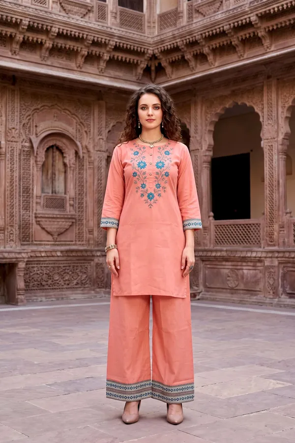 Women_Peach_Rayon_Slub_Kurta_Set