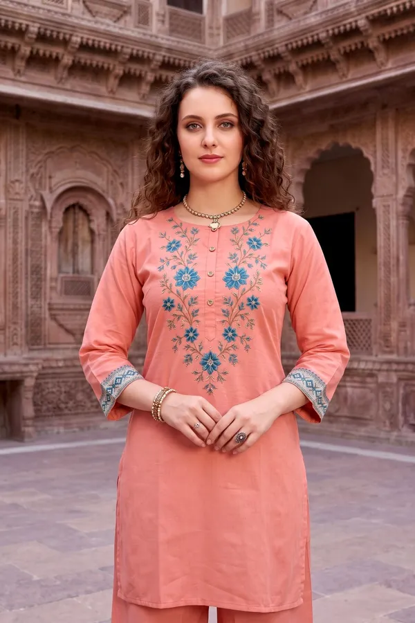 Women_Peach_Rayon_Slub_Kurta_Set