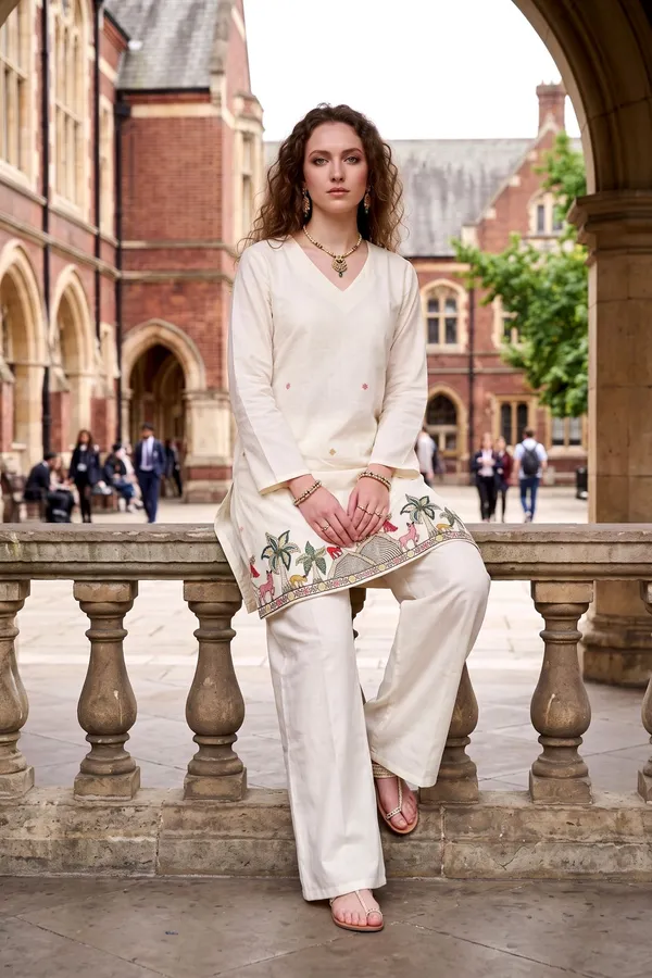 Women_Off-White_Cotton_Embroidered_Co-ord_Set