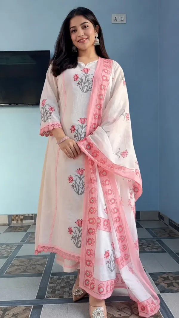 White_cotton_Handblock_suit_Set_with_Handwork_&_Katha_work_with_paired_Border_on_Kurta_Pant_&_Sleeves