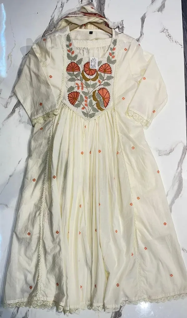 Women_Elegant_Floral_Embroidered_White_Orange_Cotton_Kurta_Pant_Dupatta_Set