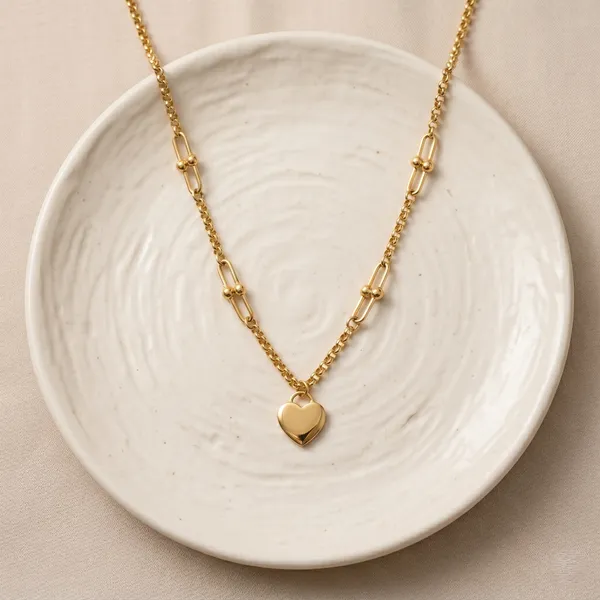 Adelina_Tarnish-Resistant_Gold_Heart_Charm_Necklace
