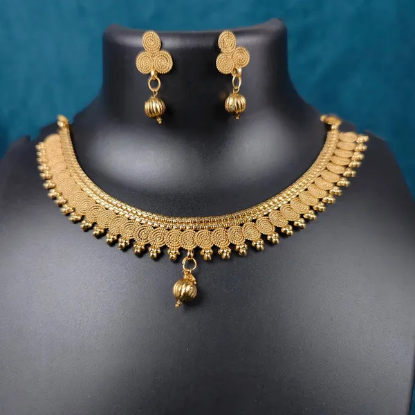 Akira_Gold_Imitation_Necklace_set