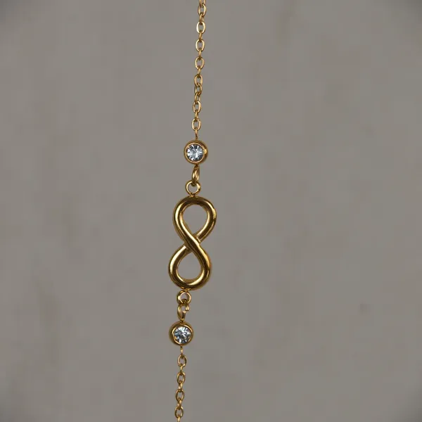 Ashlyn_Infinity–_Dainty_Crystal_Bezel_Link_Chain_Bracelet