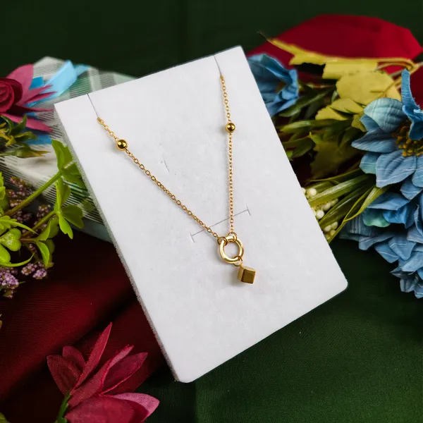 Aubree_Minimalist_Cube_Charm_Necklace