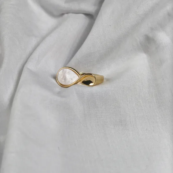Aura_Mother_of_Pearl_Adjustable_Ring