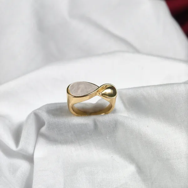 Aura_Mother_of_Pearl_Adjustable_Ring