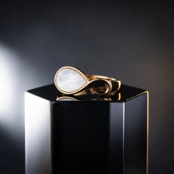 Aura_Mother_of_Pearl_Adjustable_Ring