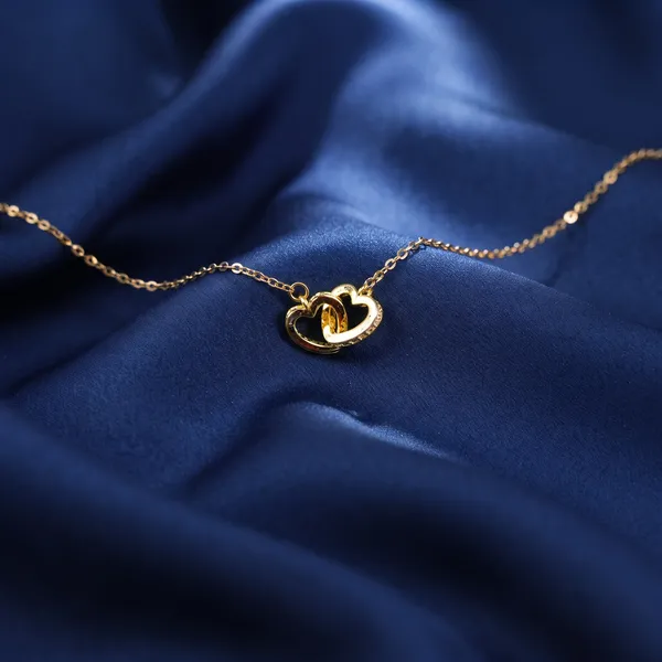 Bartillia_Everlasting_Bond_Interlocking_Heart_Necklace