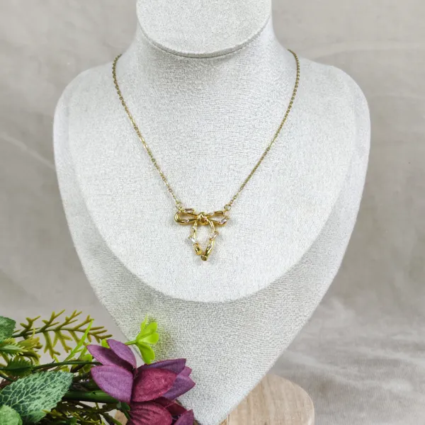 Britta_Gilded_Knot_Bow_Crystal_Pendant_Necklace
