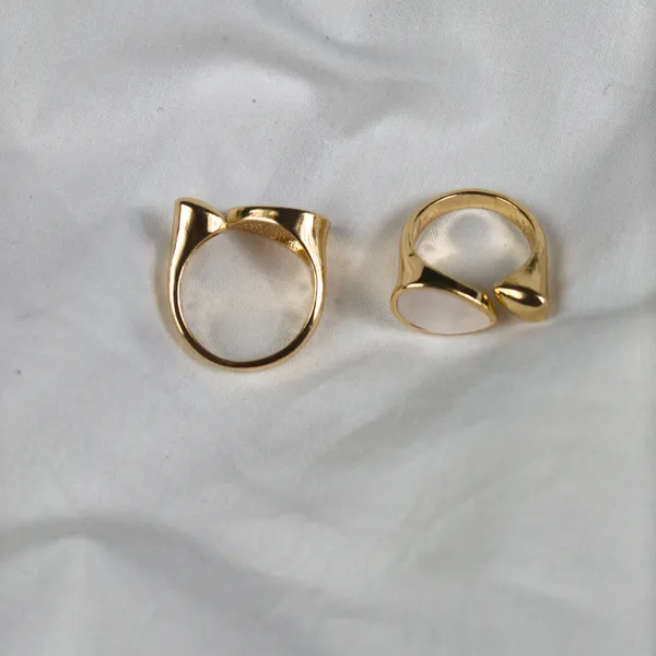 Celeste_Teardrop_Open_Ring
