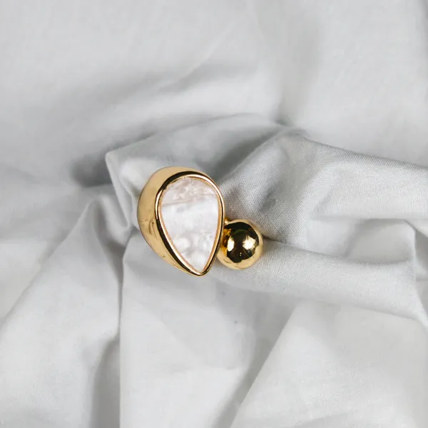 Celestial_Pearl_Teardrop_Anti-Tarnish_Ring