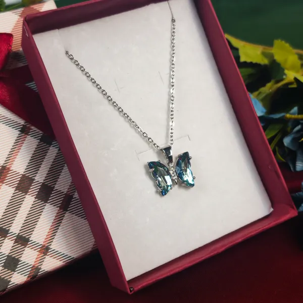 Crystal_Flutter_Butterfly_Necklace