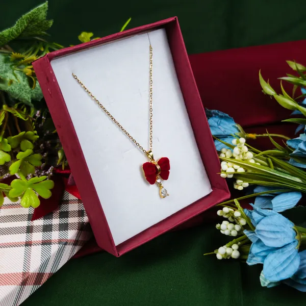 Daisy_Velvet_Ribbon_Solitaire_Bow_Necklace