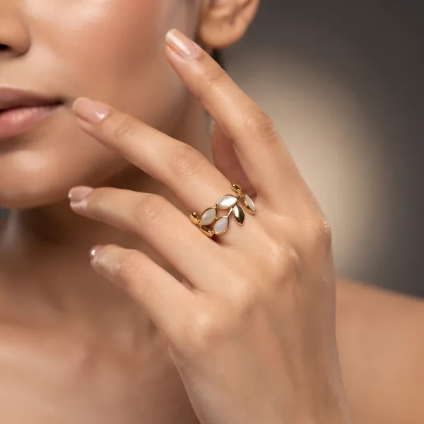 Daphne_Vine_Mother_of_Pearl_Leaf_Ring