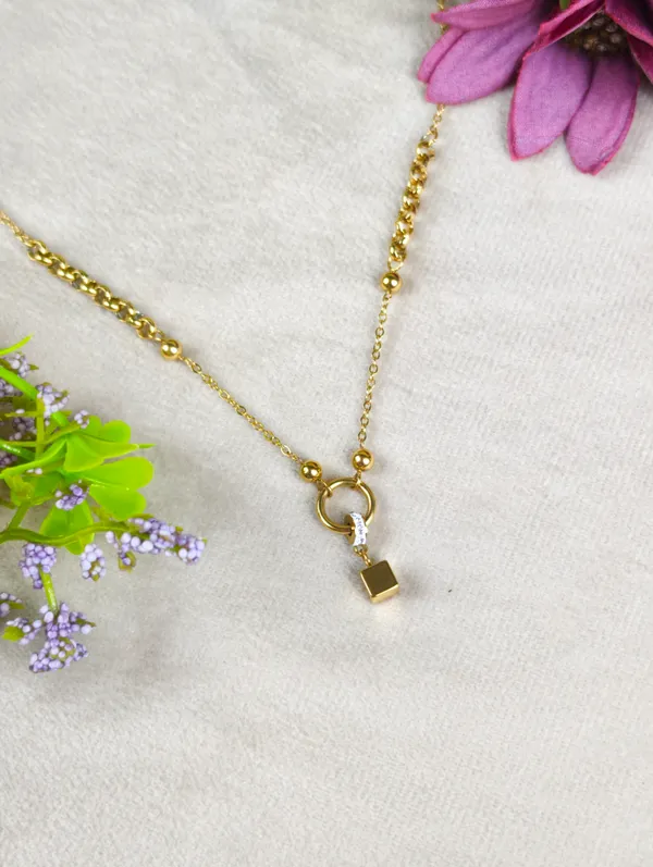 Demi_Lock_&_Bead_Station_Necklace