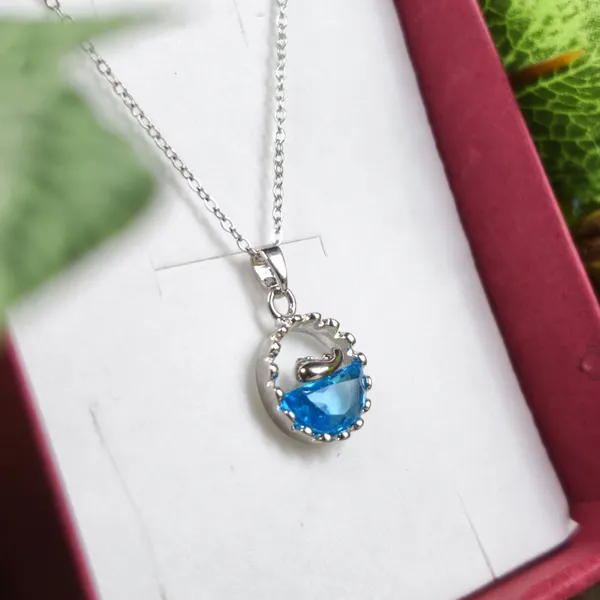 Diana_Whale_Wave_Crystal_Pendant_Necklace_