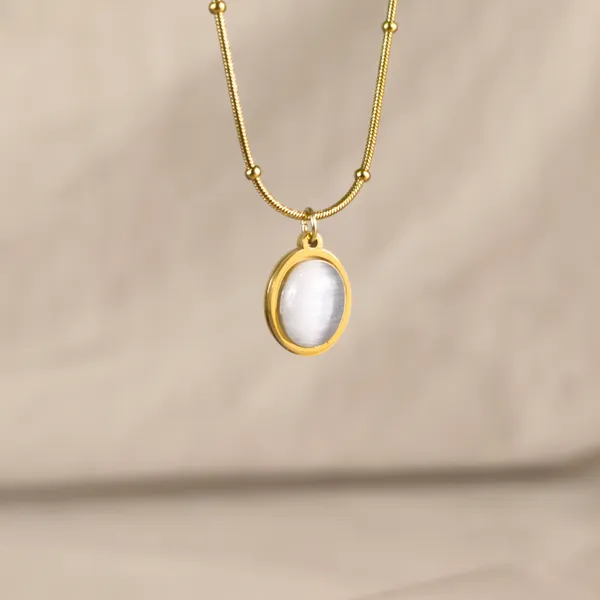 Dorothy_Luminous_White_Cat’s_Eye_Satellite_Necklace