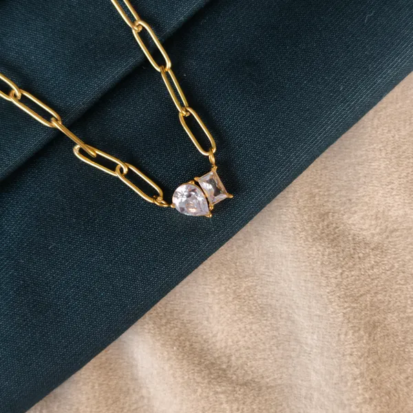 Elisha_"Toi_et_Moi"_Paperclip_Station_Necklace