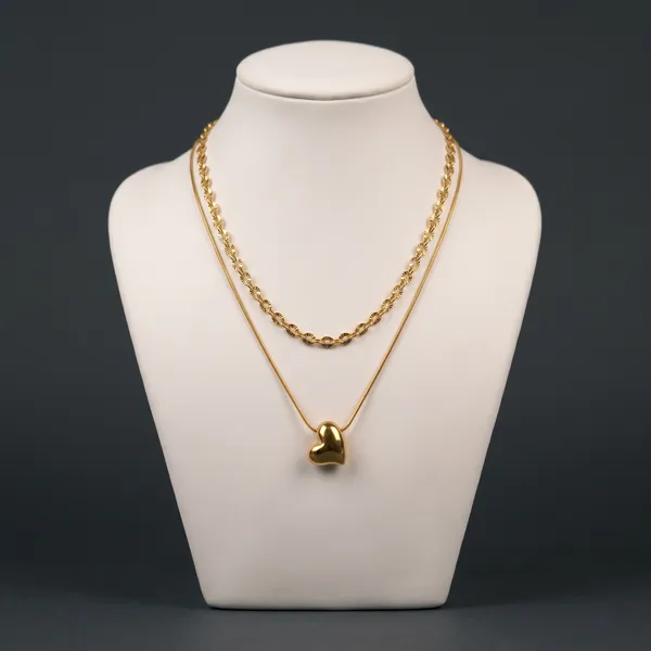 Elizabeth_"Eternal_Glow"_Dual-Layered_Puffed_Heart_Necklace