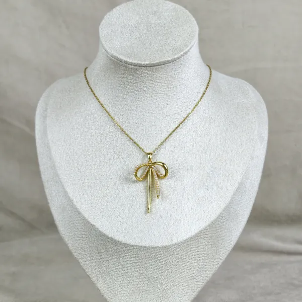 Ellianna_Bow_Pearl-Inlaid_Pendant_Necklace