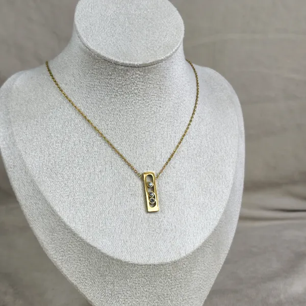 Elodie_Crystal_Bar_Necklace
