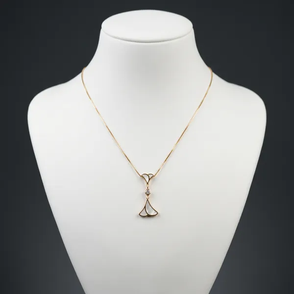 Emily_"Graceful_Petal"_Fan_Drop_Necklace