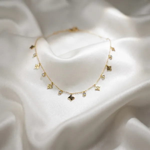 Emmie_Aurelia_Star_Flower_Station_Necklace