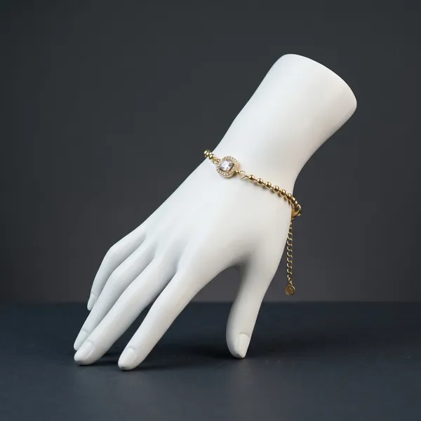 Esther_The_"Radiant_Halo"_Bead_Bracelet
