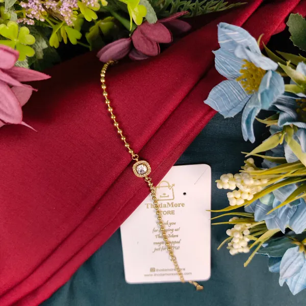 Esther_The_"Radiant_Halo"_Bead_Bracelet
