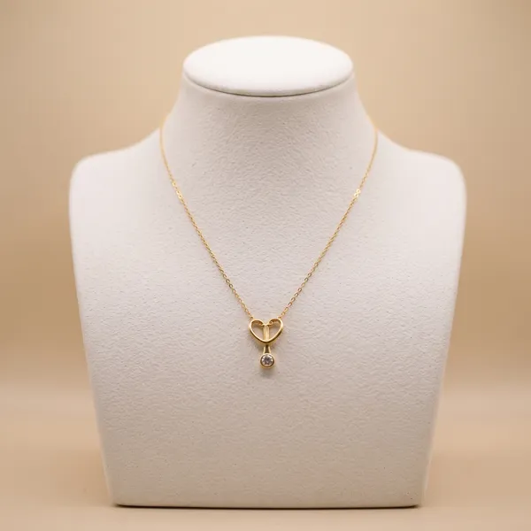 Ethereal_Heart_Solitaire_Pendant_Necklace