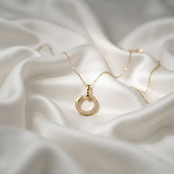Evelynn_Pavé_Crystal_Loop_Necklace