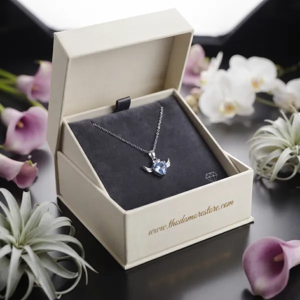 Everlee_Crystal_Heart_Angel_Wings_Necklace