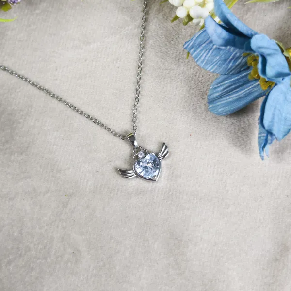 Everlee_Crystal_Heart_Angel_Wings_Necklace