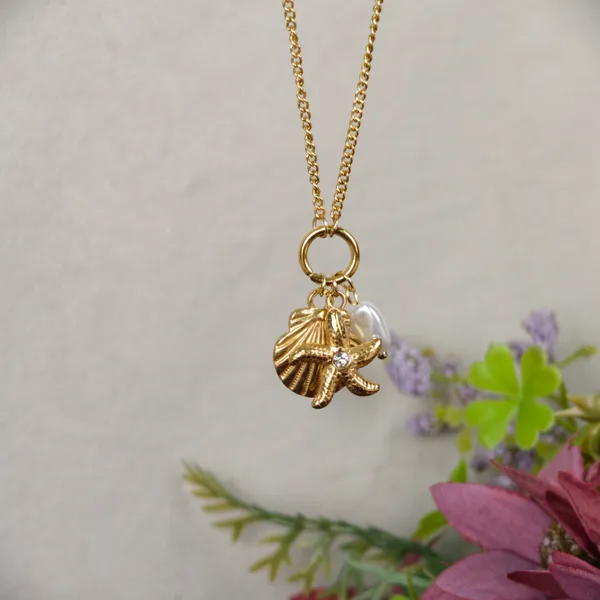 Everly_Coastal_Charm_Necklace