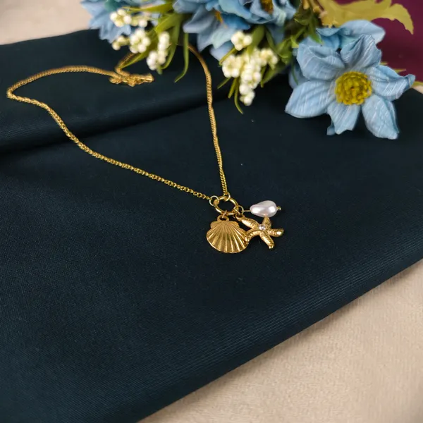 Everly_Coastal_Charm_Necklace