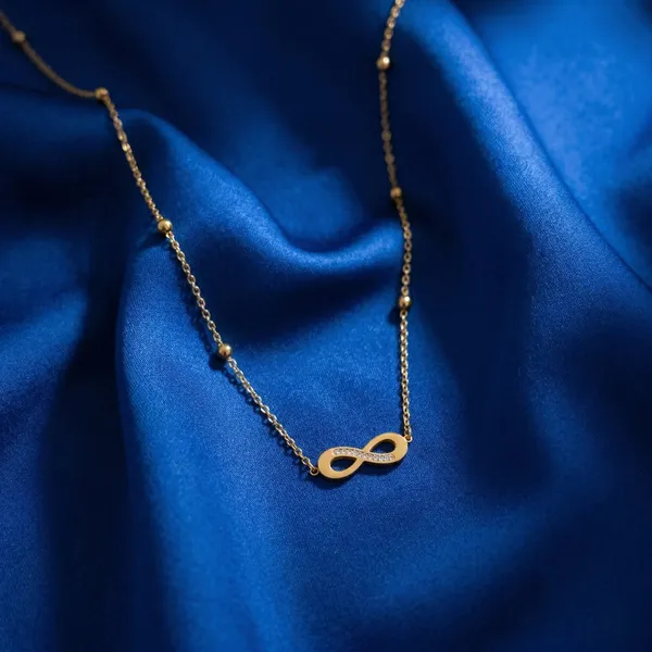 Everly_Crystal_Infinity_Necklace